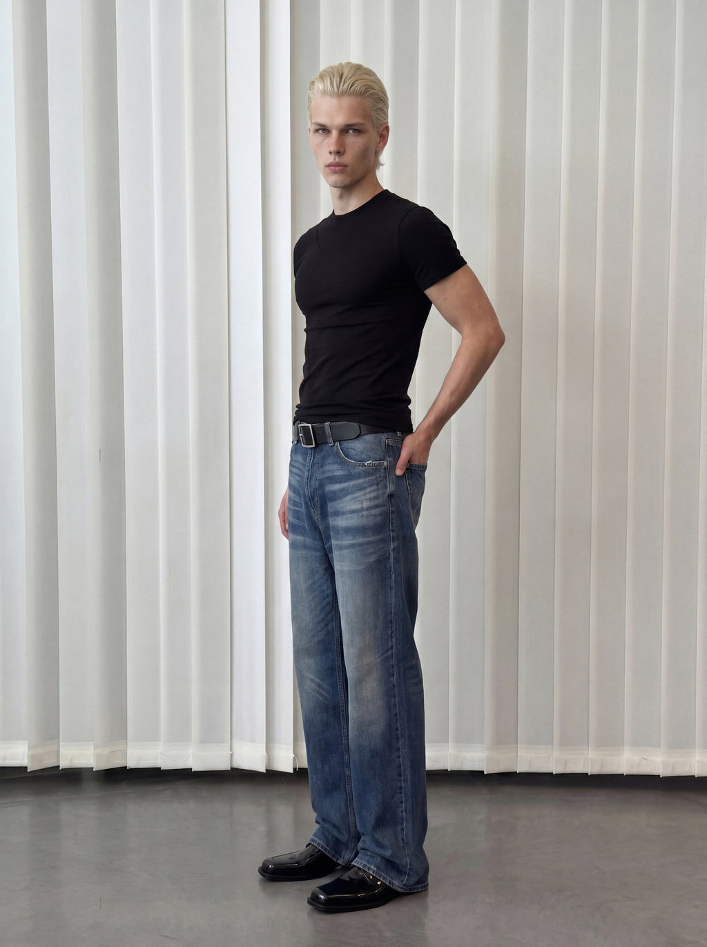 Essential Contour T-Shirt 1.0